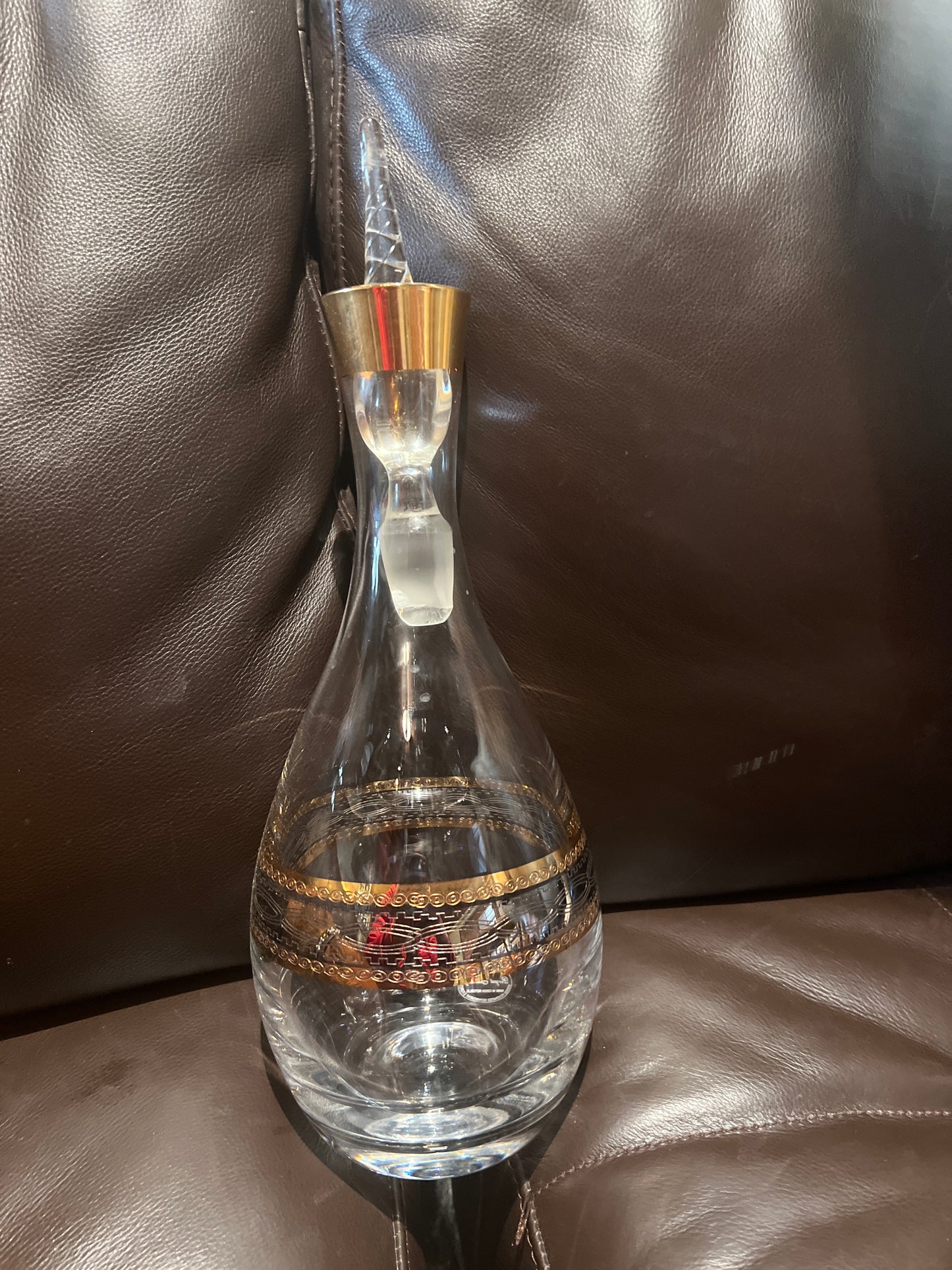 ANTIQUE CRYSTAL WINE DECANTER
